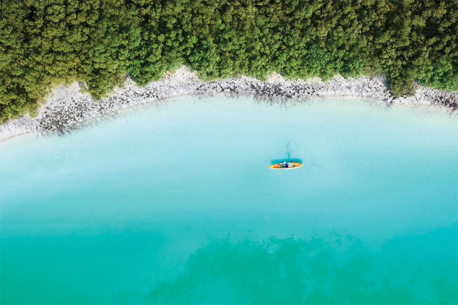 Waters Edge Building 4 at Yas Island | Aldar Properties - 3